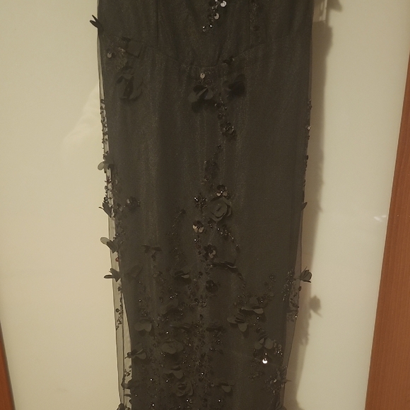 Oh Polly Black Sequin Maxi Dress - Picture 13 of 15